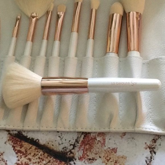 la beaute Sol brush kit - Picture 6 of 6